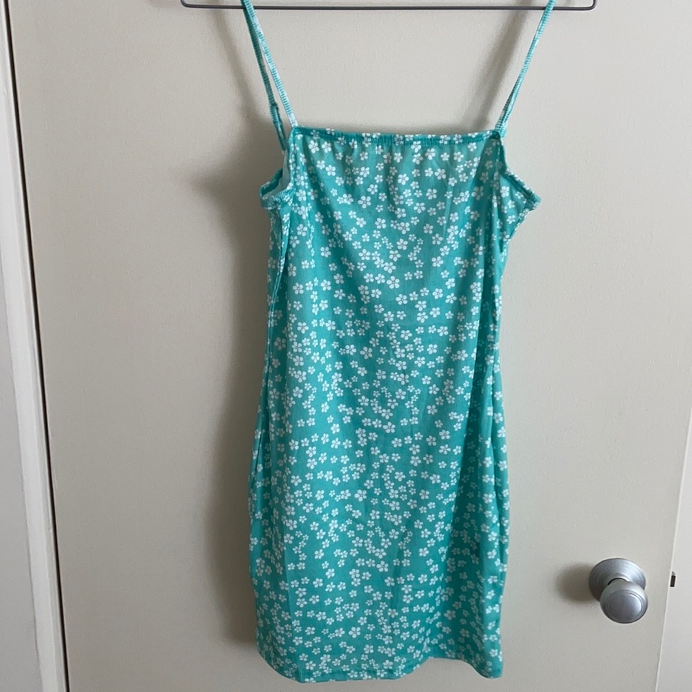 Shein NWOT flower bodycon dress size small